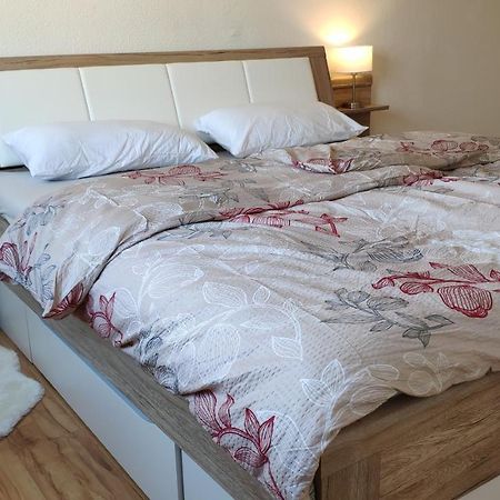 Zen Apartments - Geraumig Fur 4 - Zentral - Balkon - Netflix Karlsruhe Exteriör bild