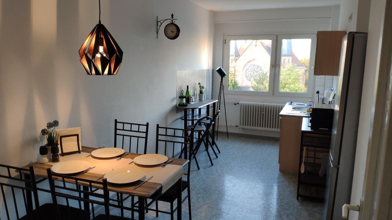 Zen Apartments - Geraumig Fur 4 - Zentral - Balkon - Netflix Karlsruhe Exteriör bild