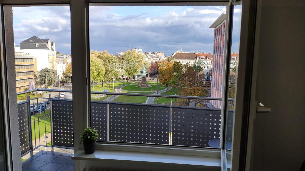 Zen Apartments - Geraumig Fur 4 - Zentral - Balkon - Netflix Karlsruhe Exteriör bild