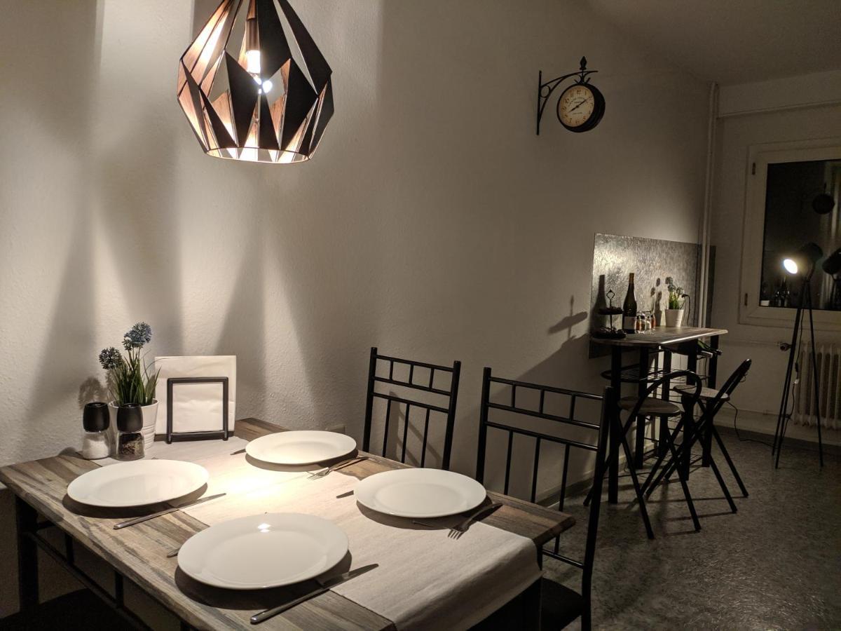 Zen Apartments - Geraumig Fur 4 - Zentral - Balkon - Netflix Karlsruhe Exteriör bild
