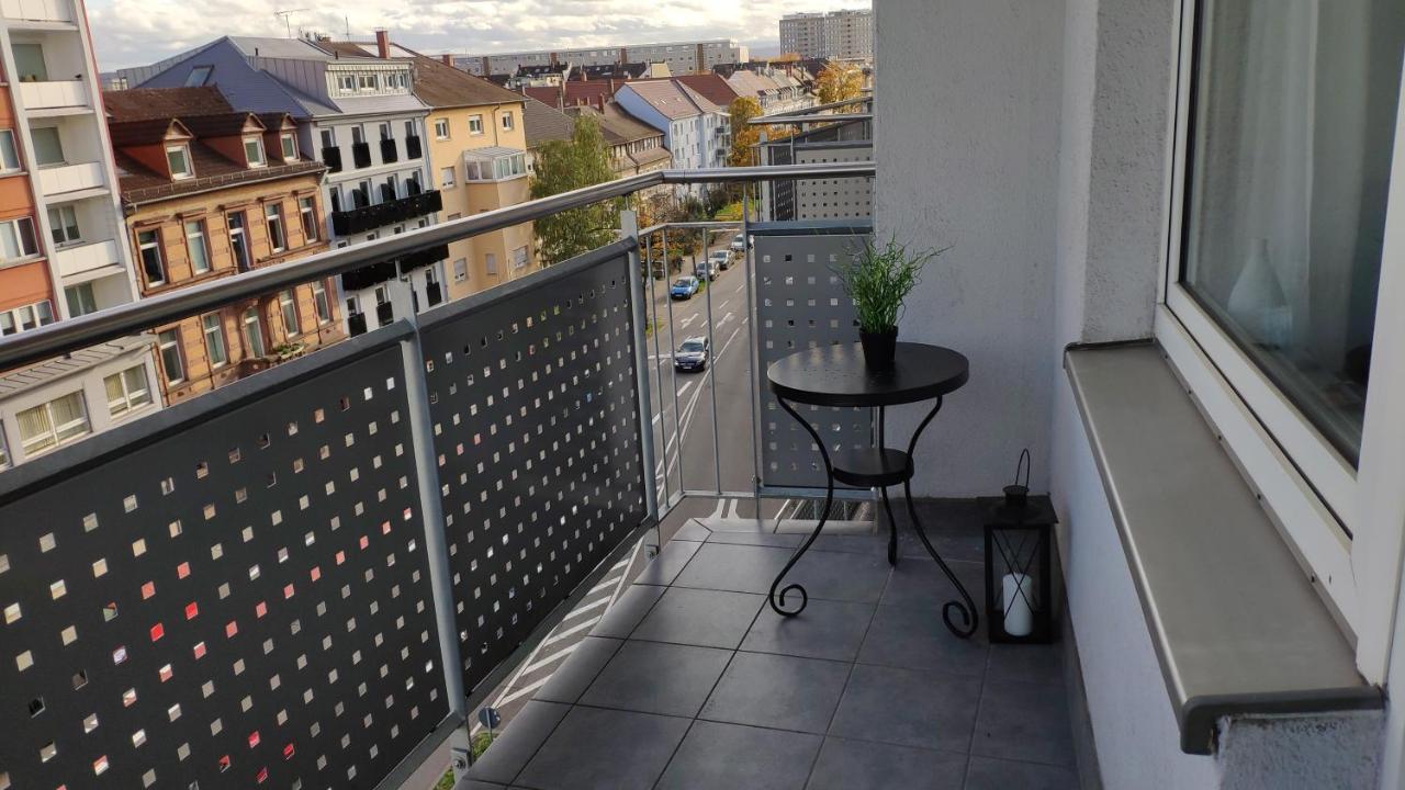 Zen Apartments - Geraumig Fur 4 - Zentral - Balkon - Netflix Karlsruhe Exteriör bild
